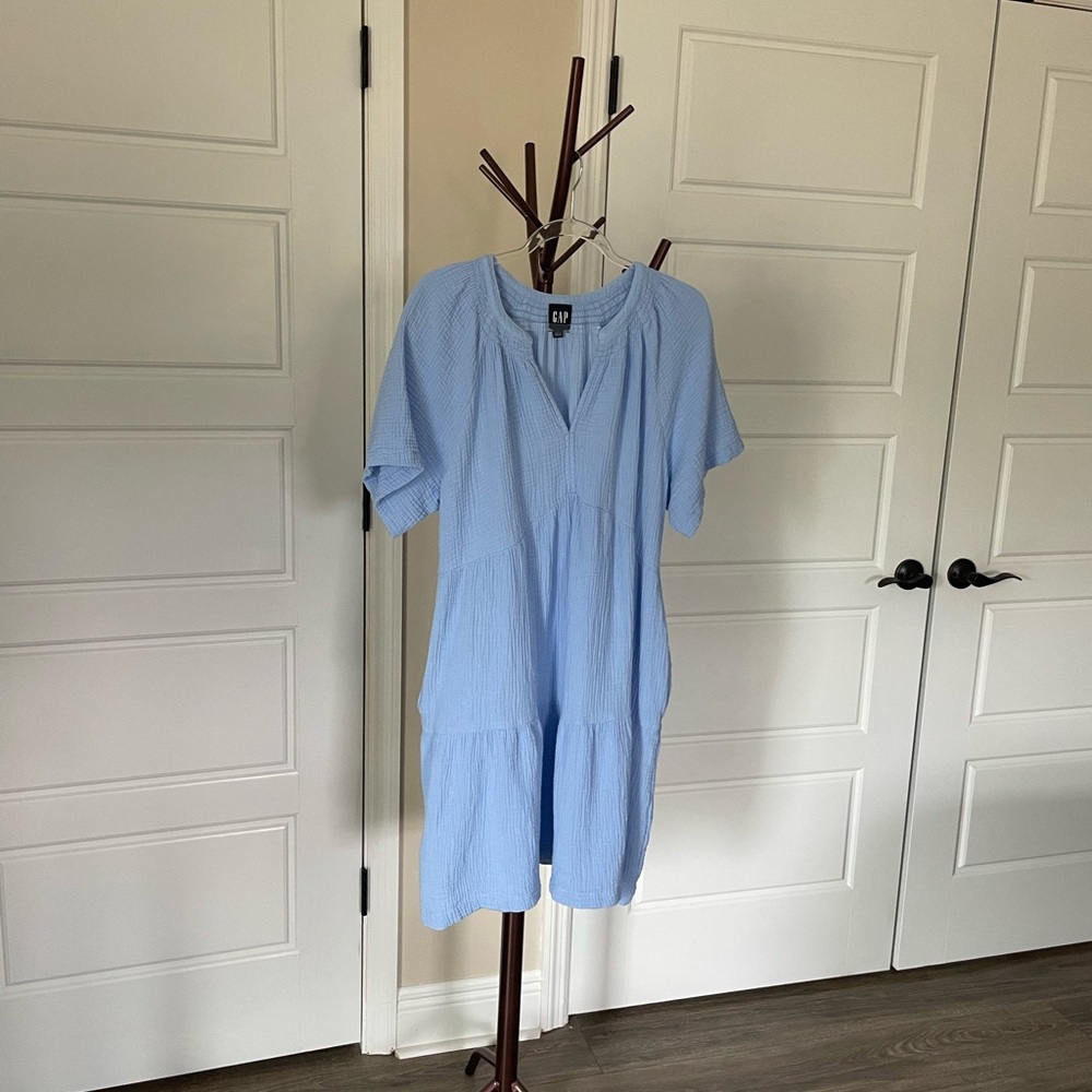 GAP Light Blue Short Sleeve V-Neck Tunic Dress